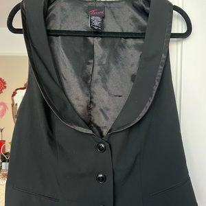 Women’s Button Down Tuxedo Vest
